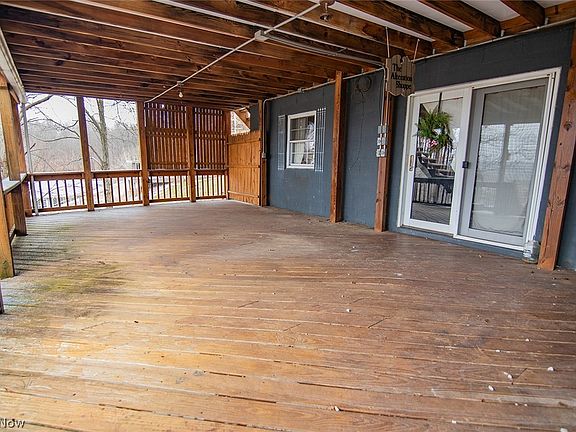 3rd image of 32 Ashwood Pl