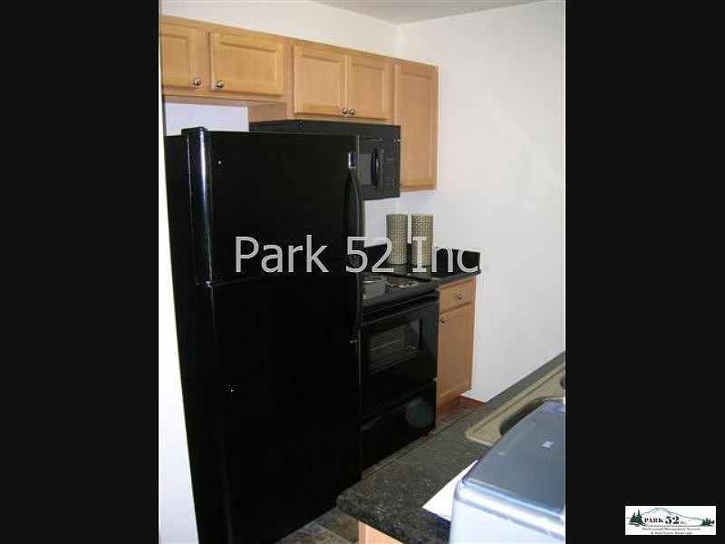 2nd image of 630 N Prospect St APT 4