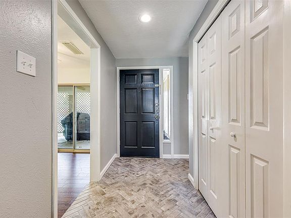 5th image of 1919 Arvada Dr