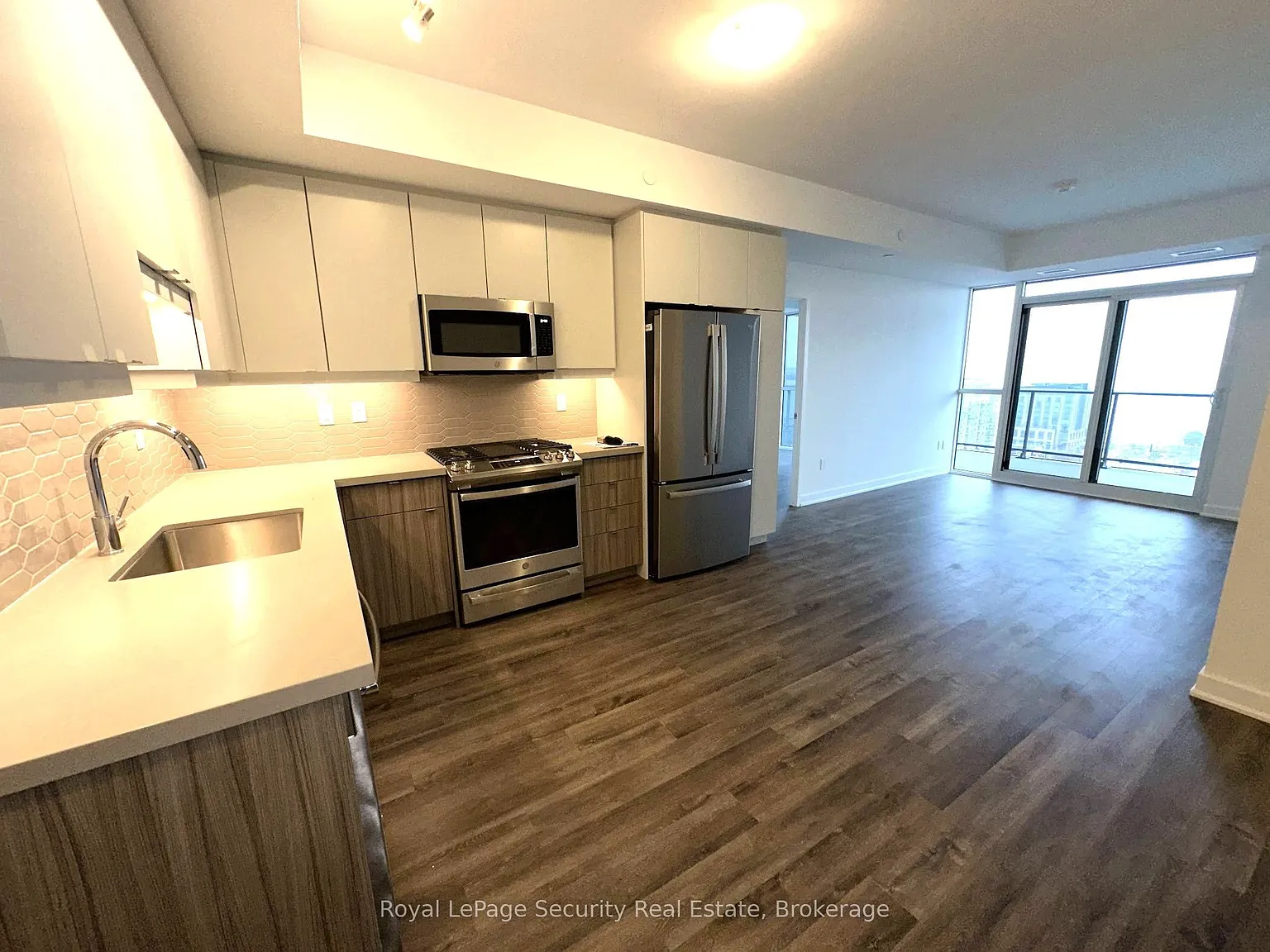 2 bed, $3,100 — Photo 3