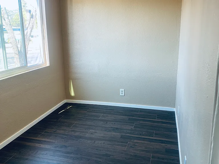 2124 90th Ave #14 — Photo 7