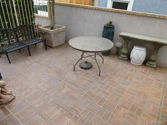 4th image of 815 S Catalina Ave #A