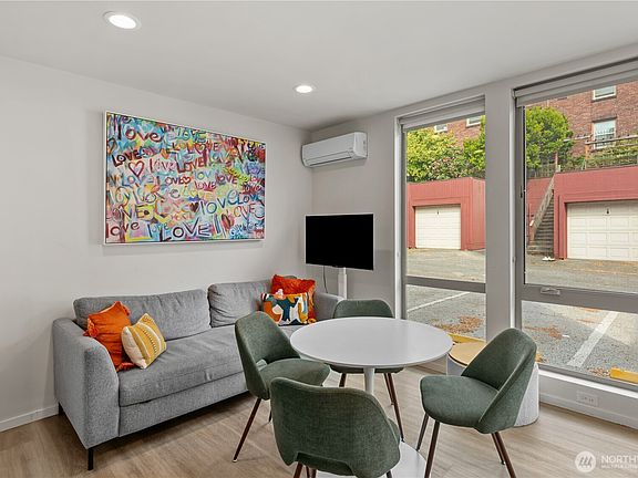 5th image of 1118 16th Avenue #A
