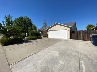 8051 Deer Lake Dr, Sacramento, CA 95823