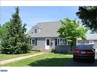 511 Preston Ln photo 1