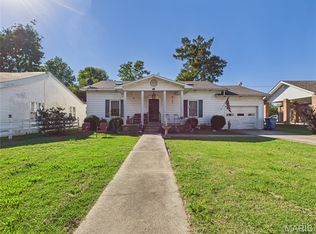 104 N Main St, Gideon, MO 63848