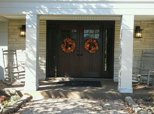 5617 Mad River Rd, Dayton, OH 45459