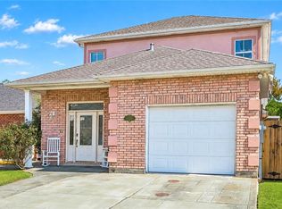 1008 Chateau Lafitte Dr W, Kenner, LA 70065