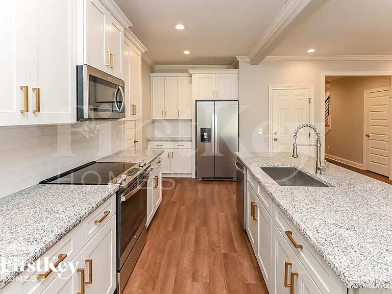 1250 Pless St NW — Photo 8