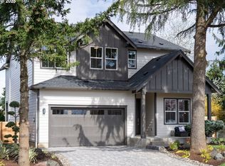 11739 Longstanding Ct, Oregon City, OR 97045