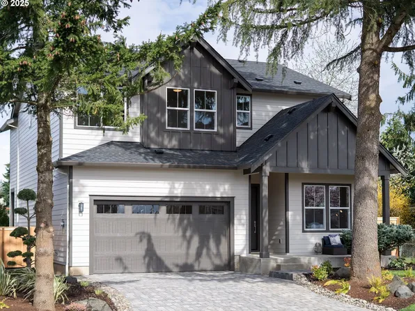 11739 Longstanding Ct, Oregon City, OR 97045