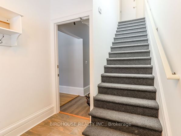 20 Saint Lawrence St, Kawartha Lakes, ON K9V 2J9