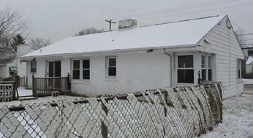 2nd image of 2526 Green St