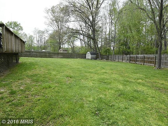 4th image of 10817 Peach Tree Dr