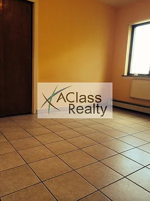 Rented by A Class Realty Long Island City LLC | media 1