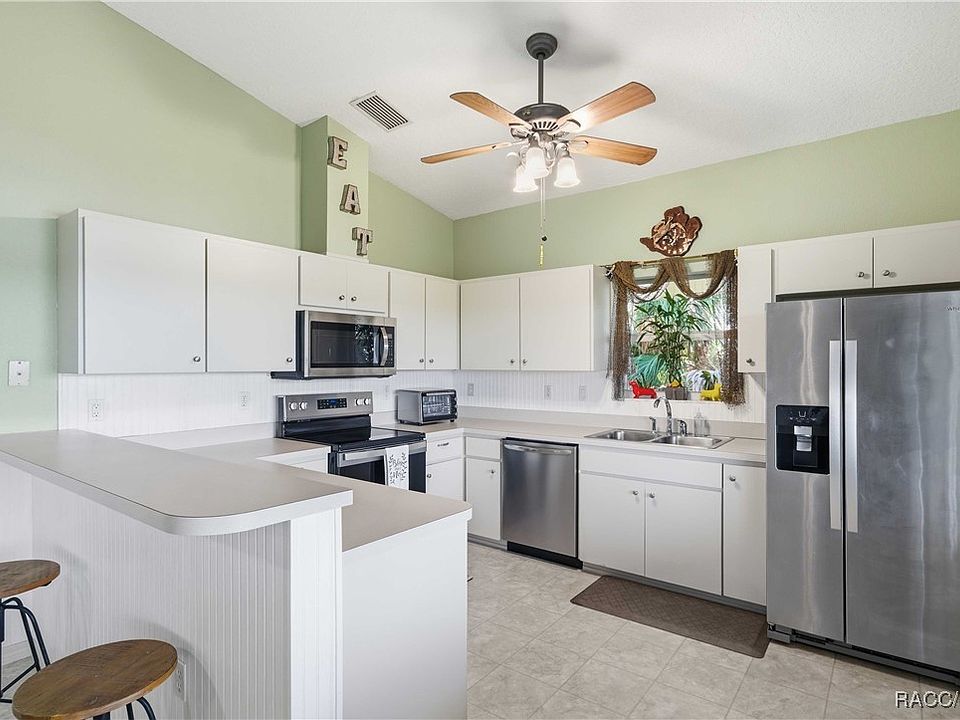 1st image of 540 N Lake Cir