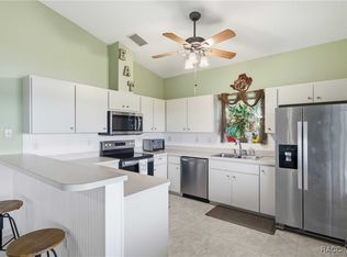 540 N Lake Cir, Crystal River, FL 34429