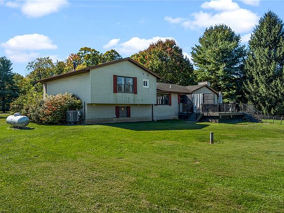 4th image of 1133 Jackson Rd