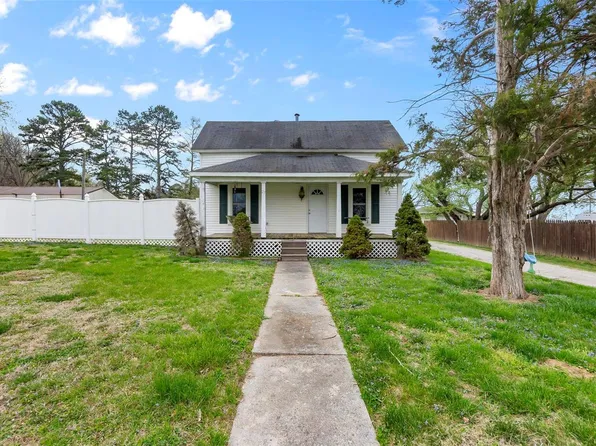 26 1st St, Perkins, MO 63771