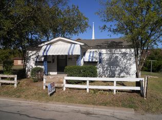 706 N Brazos Ave, Cleburne, TX 76031