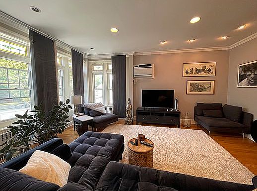 3rd image of 8417 Fort Hamilton Pkwy #1