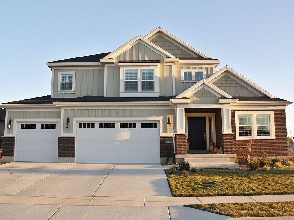 1st image of 390 E Clay Ln