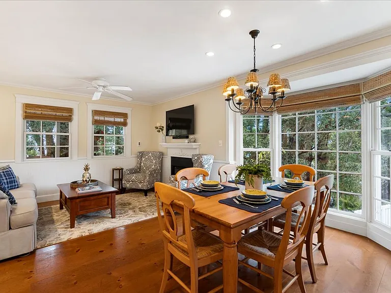1615 Olinda Rd — Photo 10