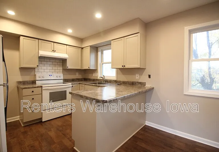 4926 Madison Ave — Photo 5