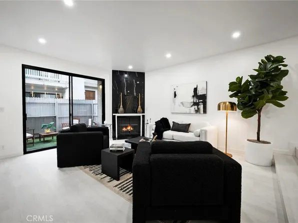 14348 Riverside Dr Unit 10, Sherman Oaks, CA 91423