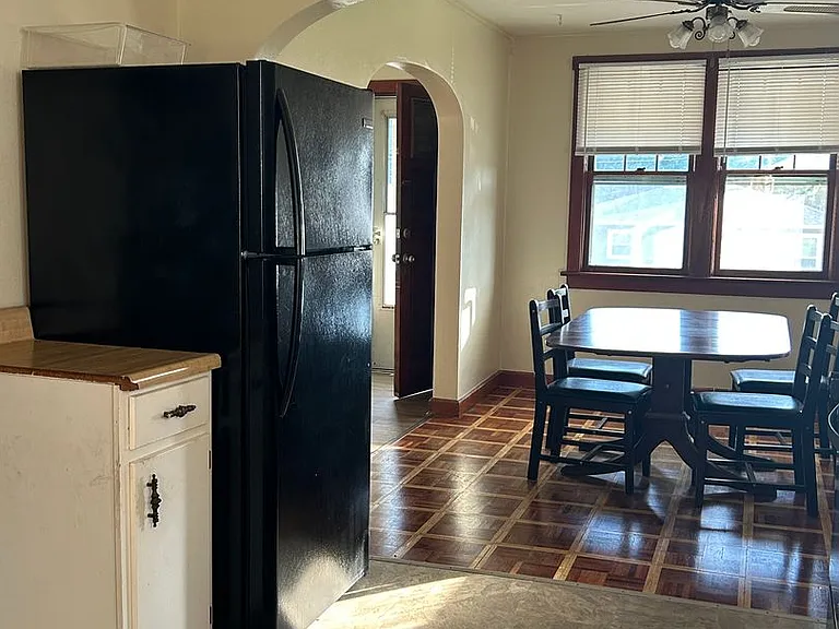 729 Union Ave — Photo 5