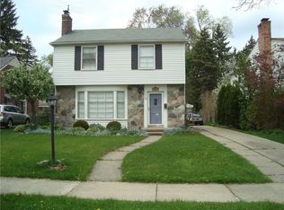 1711 Villa Rd, Birmingham, MI 48009