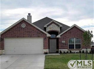 10417 January Cir, Benbrook, TX 76126