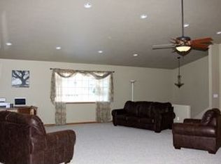 1002 E 17th St, Spencer, IA 51301