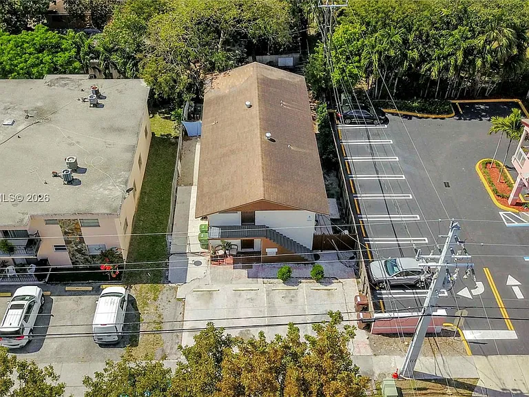 640 E 2nd Ave #A — Photo 11