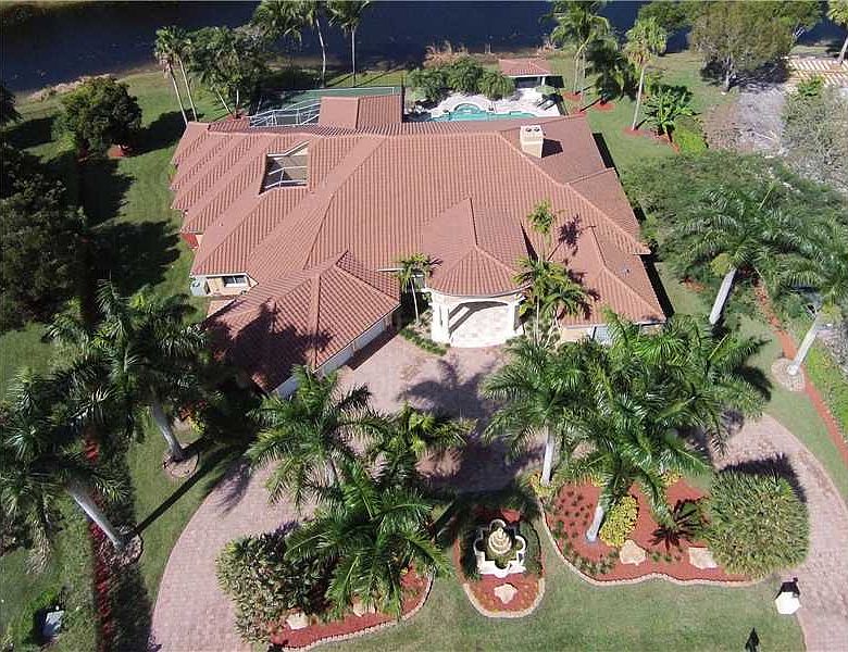 1st image of 3852 Pine Lake Dr
