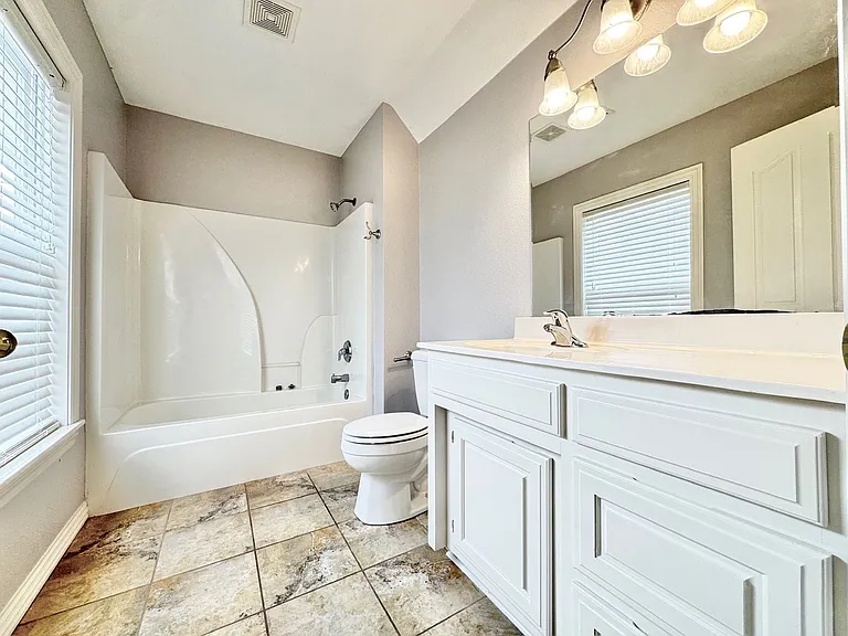 3834 E Chadwick Dr — Photo 28