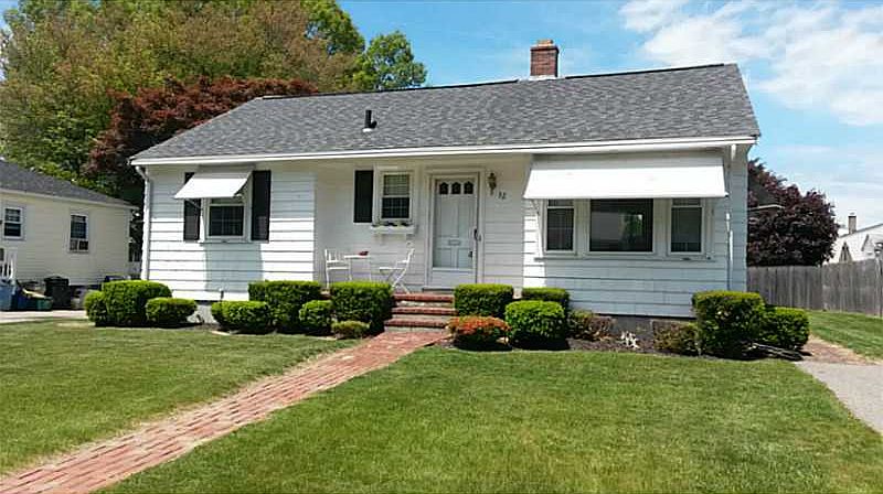 1st image of 32 Barry Ct