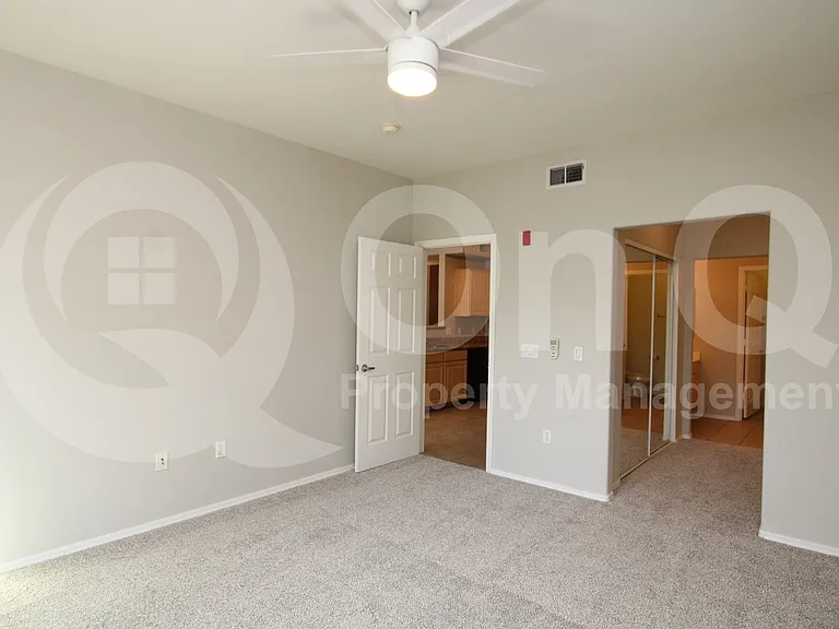 420 W 1st St #222 — Photo 10