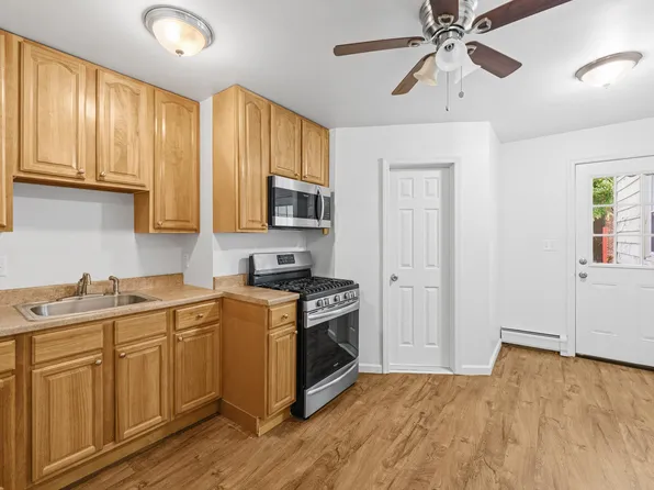 188 Avenue B image 4 of 13