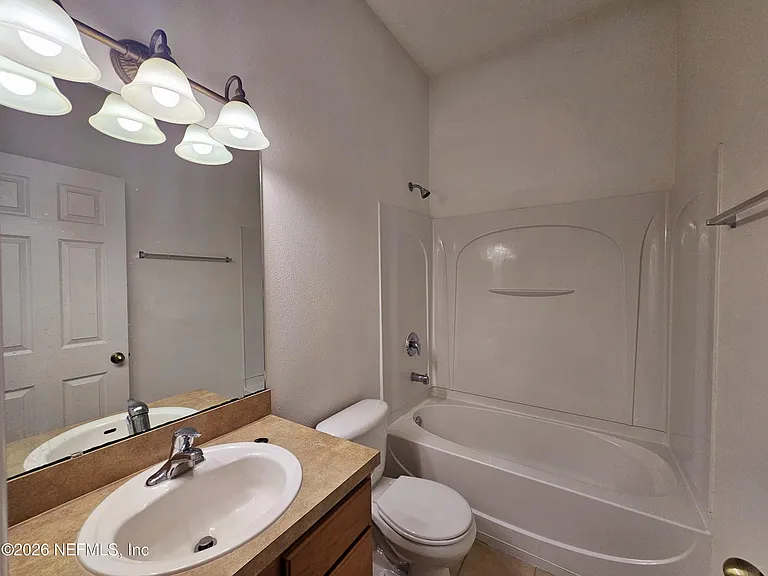 6194 High Tide Blvd — Photo 11