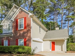 724 S Fairfield Dr, Peachtree City, GA 30269