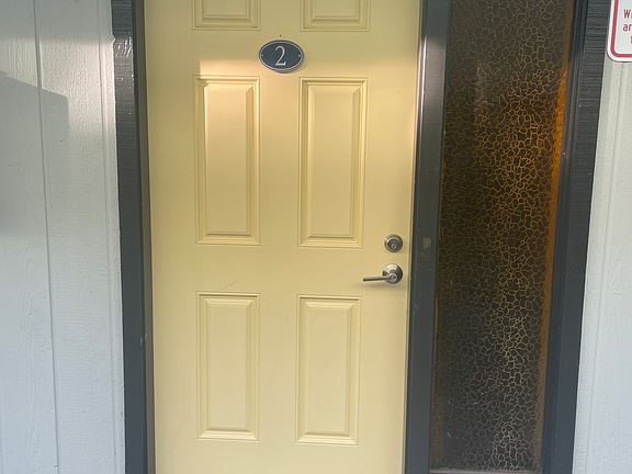 4th image of 537 Grand Ave #2