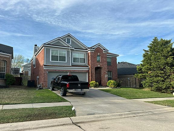 3rd image of 605 Cypress Hill Dr