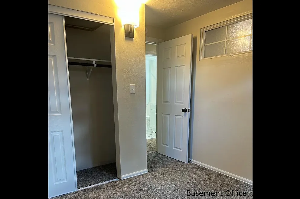 4 bed, 1685 sqft, $2,245 — Photo 2