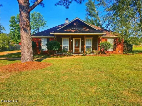 639 Southern Oaks Dr, Florence, MS 39073