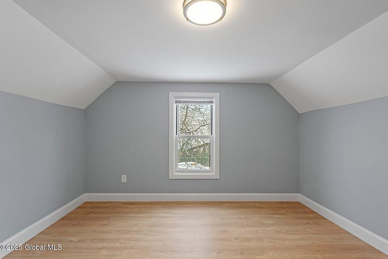 4th image of 1102 Cutler Street