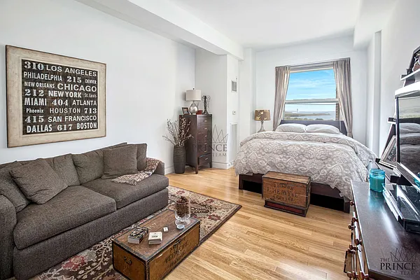 Rented by Compass | media 5