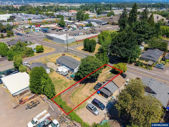 5947 NE 60th Ave, Portland, OR 97218