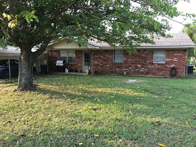 301 E Colonial Dr, Konawa, OK, 74849