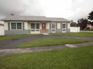 7693 SW 7th Ct, North Lauderdale, FL 33068